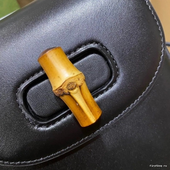 First bag ru Bamboo handbag Gucci mini 0819